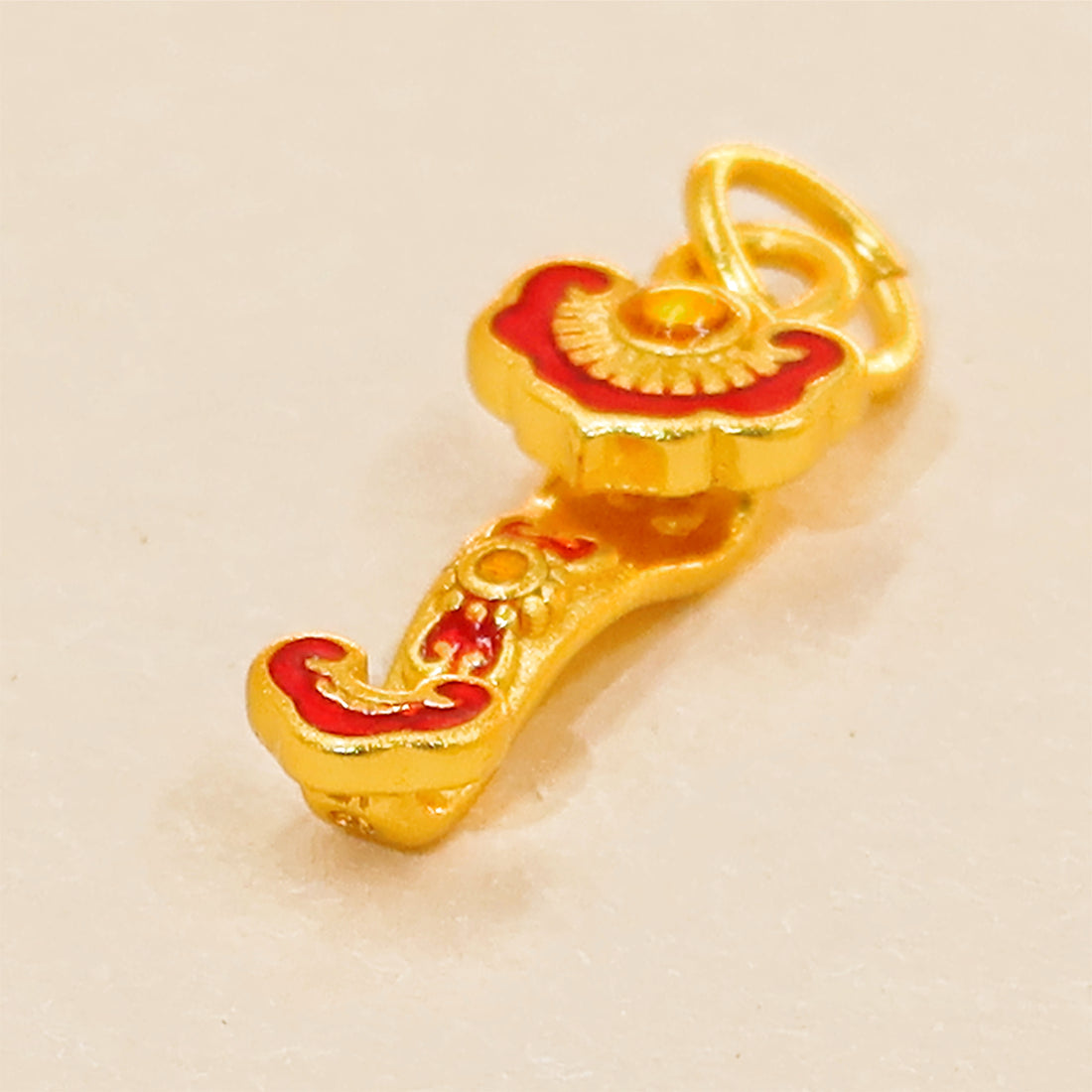 Ruyi Gold Feng Shui Charm – Embrace Luck and Fulfillment