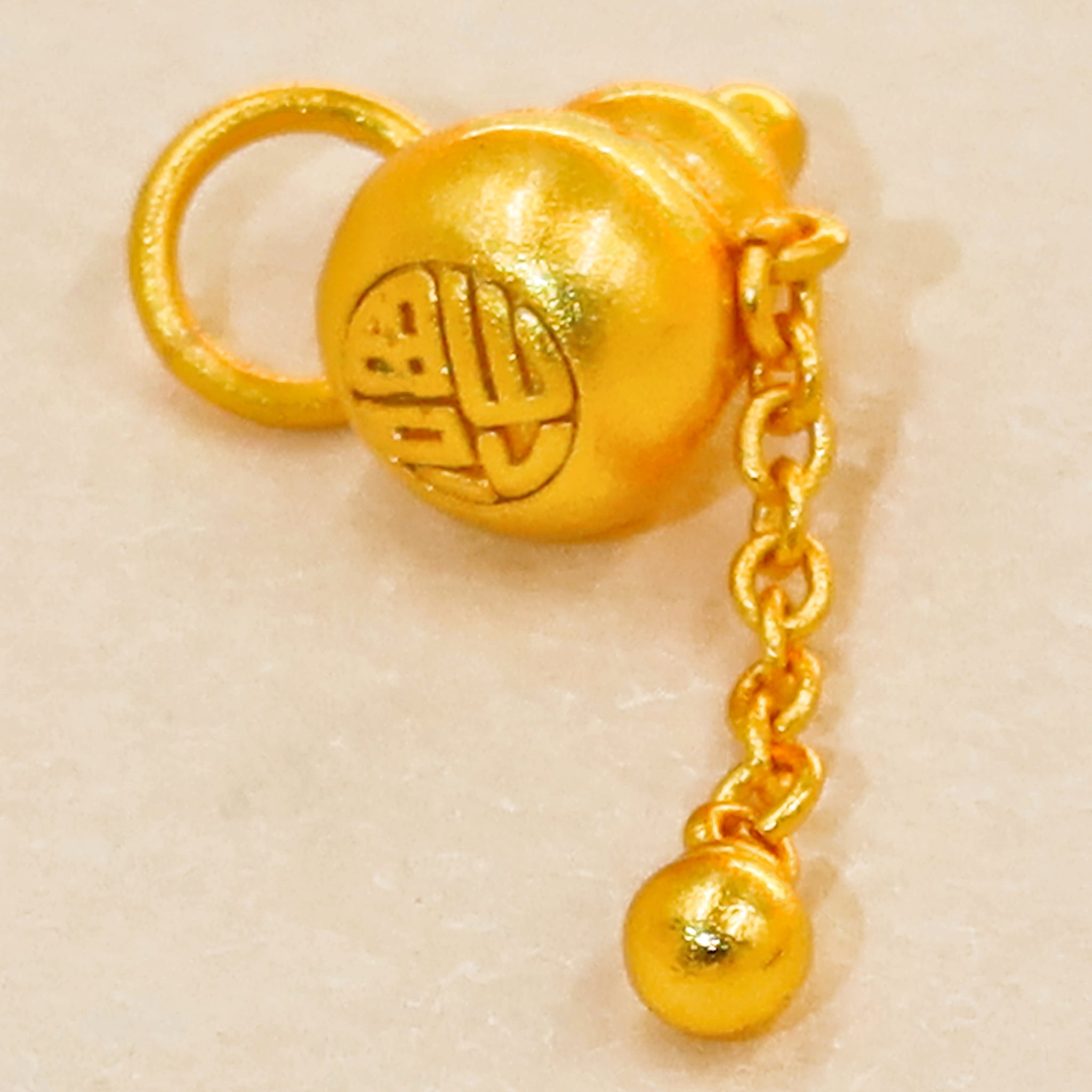 Fu Gourd Gold Charm – Embrace Blessings, Fortune, and Happiness